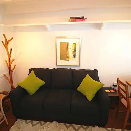 Galisteo Getaway - Courtyard - Near Railyard *